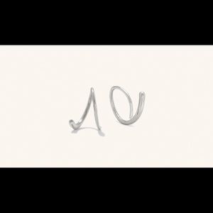 Mejuri 14k white gold earrings LIKE NEW!